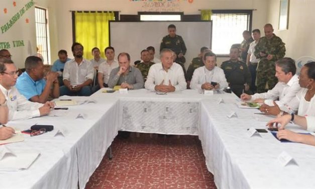 Las autoridades debemos sumar esfuerzos por Tumaco en vez de iniciar espectáculos de controversias: Vicepresidente