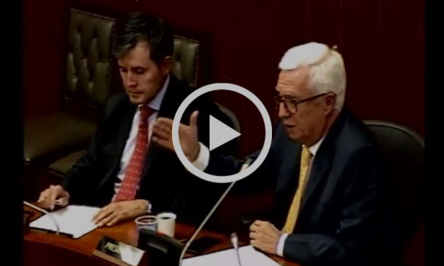 “Odebrecht-Grupo Aval le están reclamando al país 3.6 billones de pesos en medio de un pacto de impunidad”: Robledo 