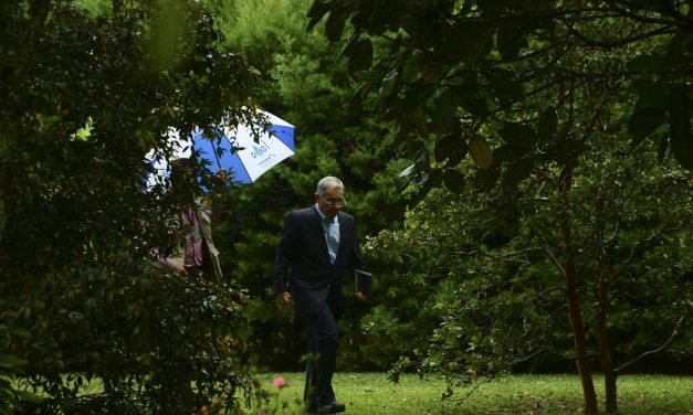 Testimonios judiciales vinculan a la familia Uribe con paramilitares