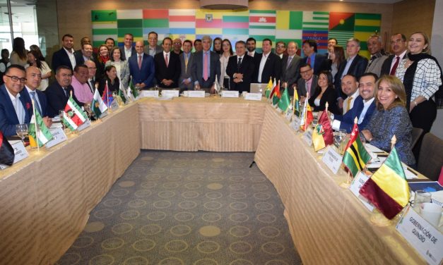 EN ENCUENTRO CON MINISTERIO DE SALUD Y SECRETARIOS DEPARTAMENTALES, FUE SOCIALIZADA LA POLÍTICA PÚBLICA DEL GOBIERNO NACIONAL DONDE LA PRIORIDAD ES EL FORTALECIMIENTO DE LA SALUD.  NUEVO MINISTRO DE SALUD ANUNCIÓ QUE VISITARÁ PRONTO CALDAS PARA CONOCER LA ESTRATEGIA DE ATENCIÓN PRIMARIA SOCIAL.