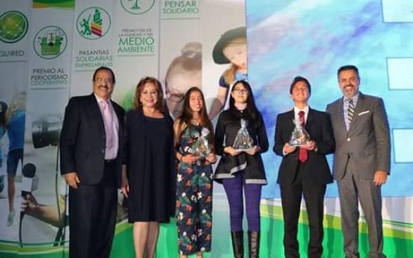 LA PINTURA “REFLEXIONES DE LA CASA AZUL”, DE LA INSTITUCIÓN EDUCATIVA ENAE, OCUPÓ EL PRIMER PUESTO A NIVEL NACIONAL