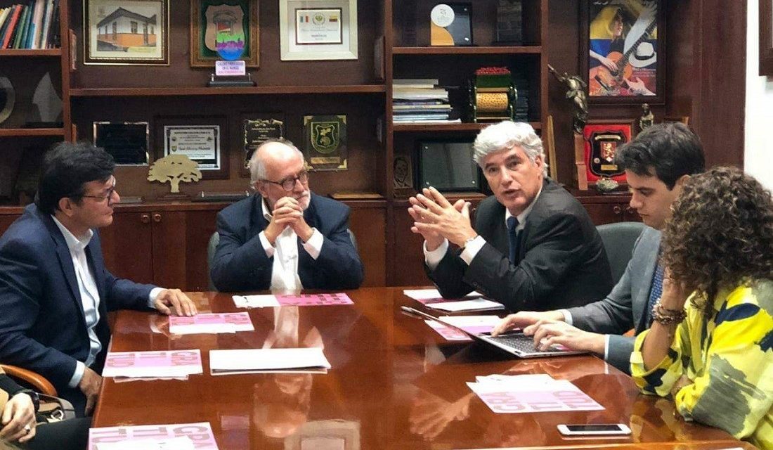 “LA ESTRATEGIA DE ATENCIÓN PRIMARIA SOCIAL Y LA OFICINA DE GESTIÓN AL USUARIO SON INICIATIVAS EJEMPLARES DE CALDAS QUE HAY QUE REPLICAR EN EL PAÍS”: MINISTRO DE SALUD Y PROTECCIÓN SOCIAL, JUAN PABLO URIBE