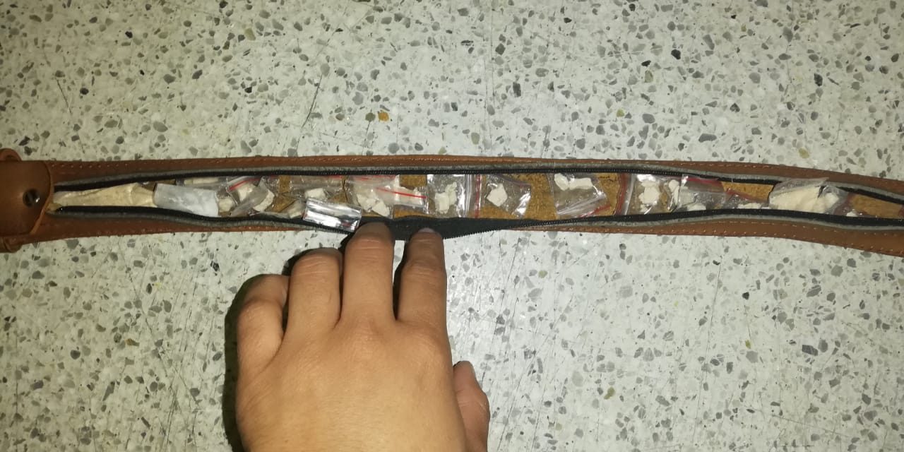 UN HOMBRE SOLICITADO POR HOMICIDIO Y PORTE ILEGAL SE CAPTURA EN FLAGRANCIA CON UN ARMA DE FUEGO UNIFORMADOS DE LA SUBESTACIÓN DE ALTO BONITO PREVIENEN POSIBLE HECHO  DELITO