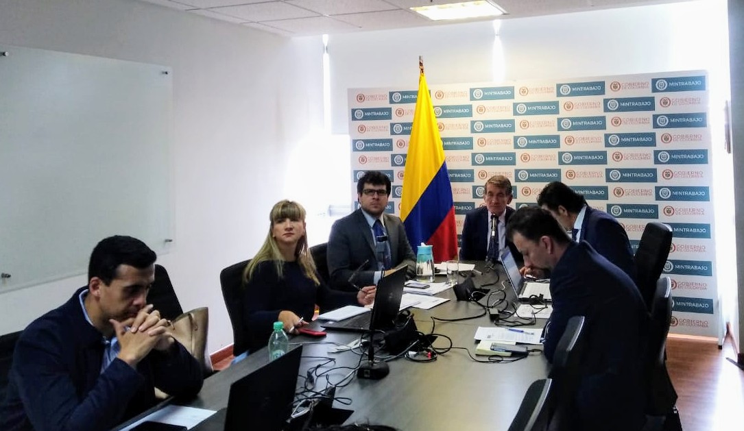 Los trabajadores de la salud son esenciales en este proceso y debemos garantizar su seguridad y bienestar