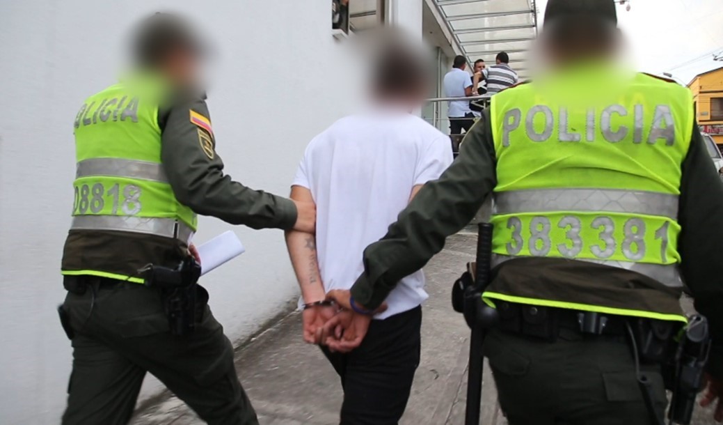 SOMOS UNO SOMOS TODOS”, EL MICROTRAFICO NO TIENE CABIDA EN MANIZALES   UN HOMBRE FUE CAPTURADO CON 350 GRAMOS DE BASUCO