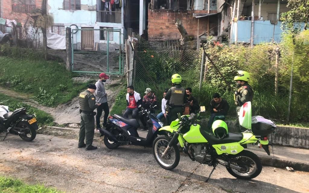 “SOMOS UNO SOMOS TODOS”  BALANCE DE FIN DE SEMANA EN MANIZALES Y VILLAMARÍA ACTIVIDADES DE PREVENCIÓN Y CONTROL, PERMITIERON LA CAPTURA DE 13 PERSONAS POR DIFERENTES DELITOS