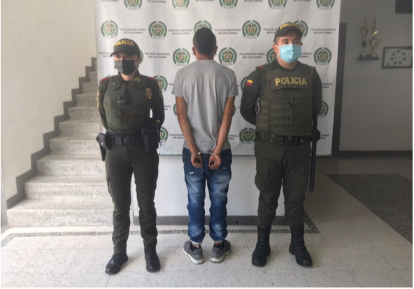 DOS HOMBRES CAPTURADOS POR PORTE DE ESTUPEFACIENTES  CONTINUAMOS EN LA LUCHA FRONTAL DEL TRÁFICO DE ESTUPEFACIENTES EN MENORES CANTIDADES